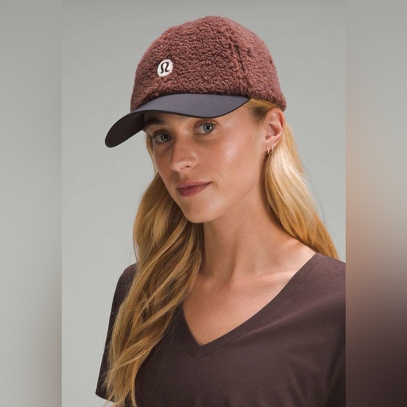 lululemon athletica Accessories - Lululemon Womens Textured Fleece Ball Cap
Brown Earth / Black